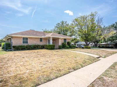 950 Sycamore Ln