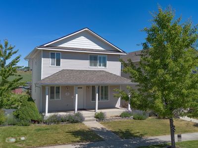 1180 SW Lost Trail Dr