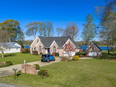 370 Jake Dr