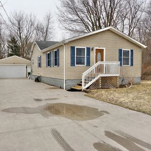 Property at 3814 Lauria Rd, Bay City, MI