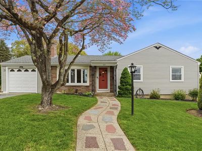 13 Garden Dr
