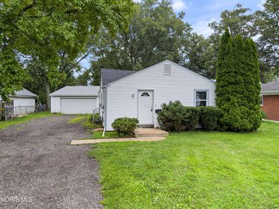 5620 Harvest Ln