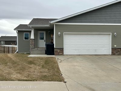 Property at 1141 Jerry Ln, Dickinson, ND