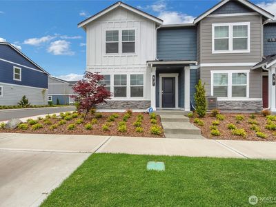 15819 Elm Street E #17