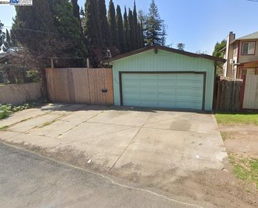Property at 10515 Mark St, Oakland, CA