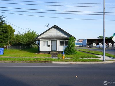 301 S Gold Street