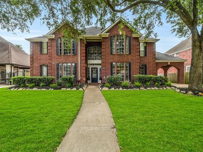 2403 N Lake Front Dr