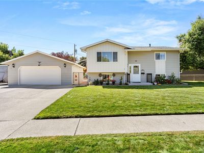 162 Lexington Dr