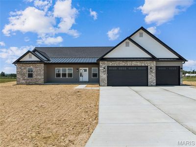 101 Sunrise Ln