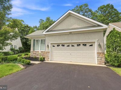 166 Glengarry Ln