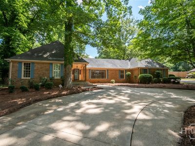 139 Lake Forest Drive
