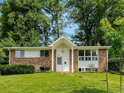 8622 Kenilworth Dr