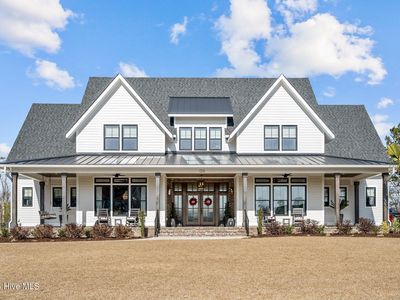 126 W Colonnade Drive