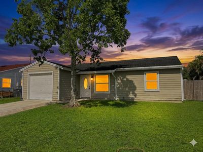 5258 Canal Circle W