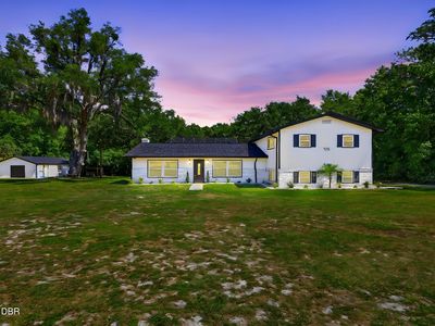155 Country Circle Dr E