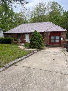 6907 NW 72nd Ter