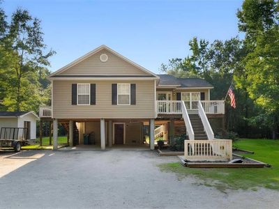 798 Redmond Ct