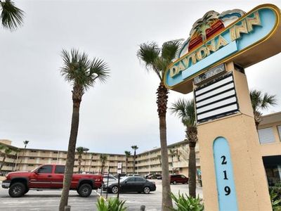 219 S Atlantic Ave #412