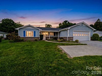 300 Dellford Ct