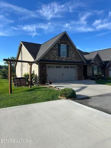 124 Cornerstone Ln