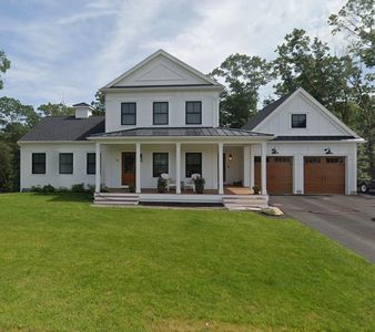 62 Bramhall Ln