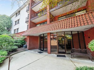 2046 Saint Johns Ave APT 3E