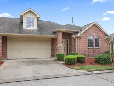 1602 Village Townhome Dr