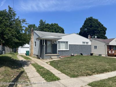 925 Mitchell Ave