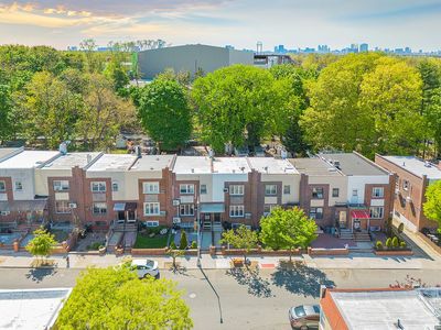 52-44 79th St