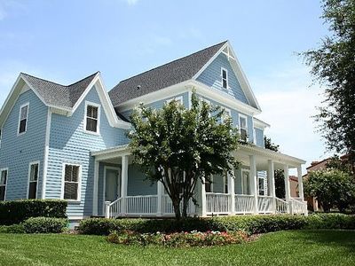 907 Westpark Dr