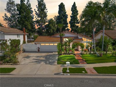 737 San Juan Ln