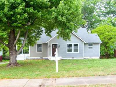 232 Dupont Dr