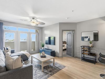 390 17th St NW Unit 4053