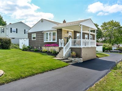 717 June Lee St
