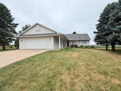 938 Leona Cir