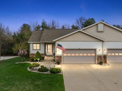 894 N Sandalwood Cir