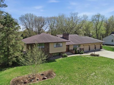 2932 Plum Tree Cir N