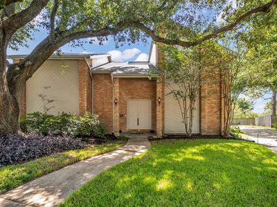 11407 Long Pine Dr
