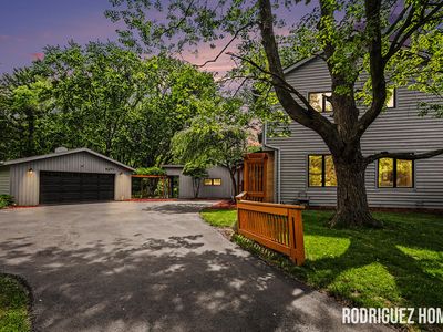 6271 Cascade Rd SE