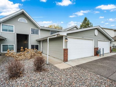 6213 Magda Dr
