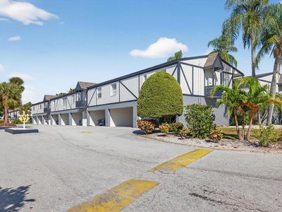 1146 KING ARTHUR COURT #110