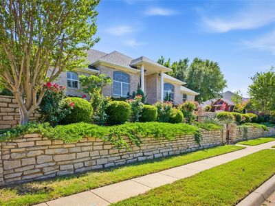 1910 Maplewood Dr