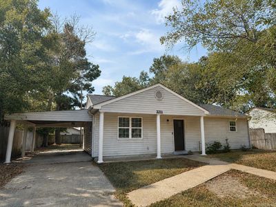 2211 Sutton Dr