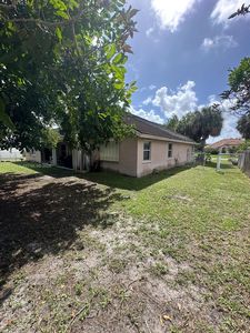 7712 Forestay Dr