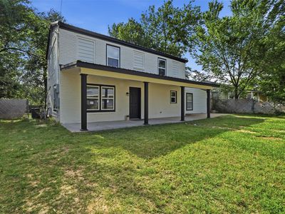 800 Sunset St