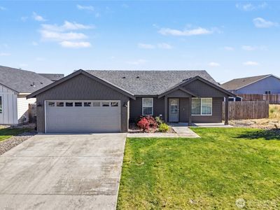 24 Parkside Loop