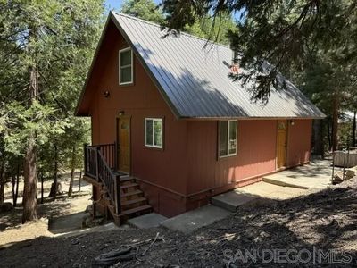 22356 Crestline Rd