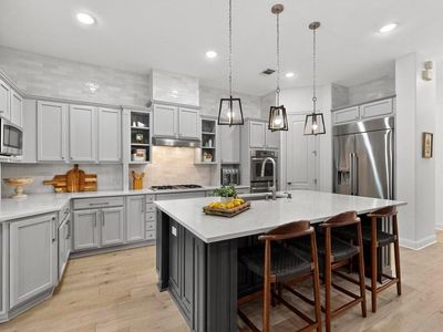 102 Kildrummy Ln