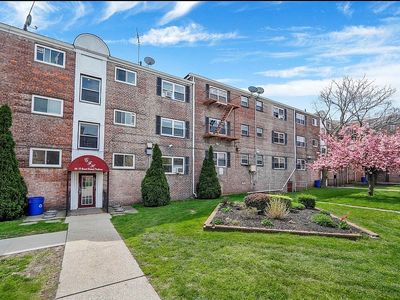 66-12 Grand Central Pkwy #1B