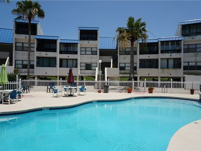 14401 Commodores Dr Unit 103